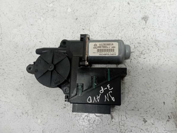 MOTEUR LEVE VITRE AVANT DROIT VW POLO 9N/9N3 - Vue 1